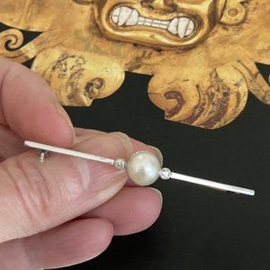 Antique pearl & diamond bar brooch in 14K white gold